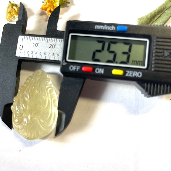 Natural Citrine Quartz Pendant Nine Tailed Fox Lucky Stone Pendant Crystal - Picture 7 of 8